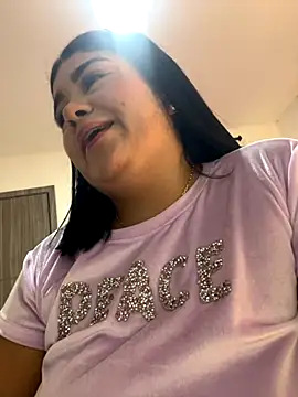 Snapshot of karla_hotgirl chatting on September 13, 1:49 am karla hotgirl online show from September 13, 1:49 am