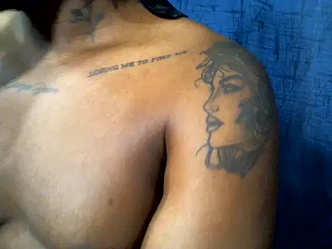 Snapshot of strong__anthony chatting on January 21, 8:41 am strong anthony online show from January 21, 8:41 am