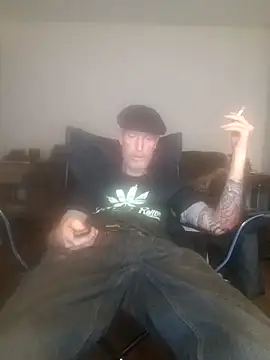 filthymind619 online show from November 25, 1:05 am