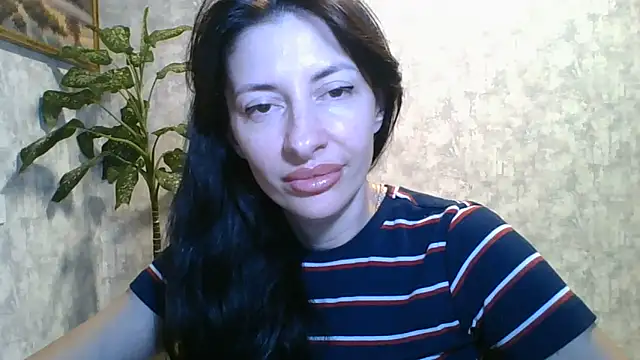 Snapshot of LissaBlossom chatting on June 8, 3:12 pm LissaBlossom online show from June 8, 3:12 pm