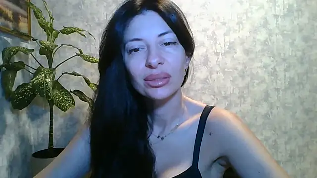 Snapshot of LissaBlossom chatting on July 9, 4:27 am LissaBlossom online show from July 9, 4:27 am