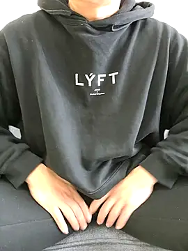 K0718 online show from March 19, 5:52 am