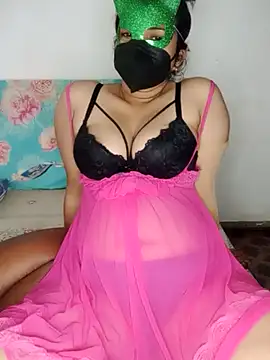 Snapshot of Queen_princes chatting on October 18, 4:15 am Queen princes online show from October 18, 4:15 am