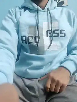 TOPMOON001 online show from January 20, 12:39 pm