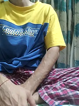 TOPMOON001 online show from March 25, 7:31 pm