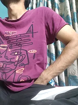 TOPMOON001 online show from April 8, 8:20 pm