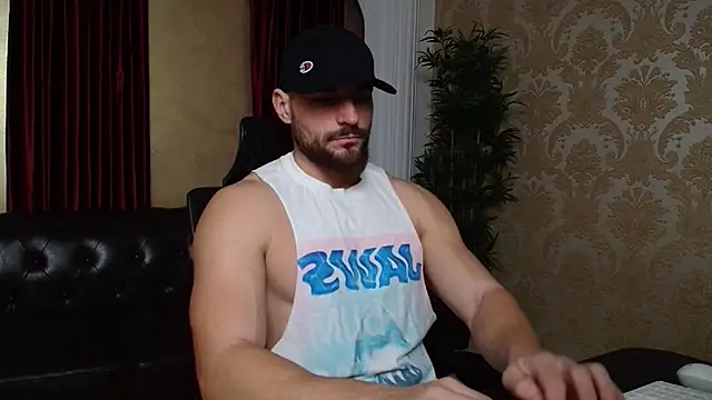 Snapshot of AdamJamesonn chatting on January 23, 6:17 am AdamJamesonn online show from January 23, 6:17 am