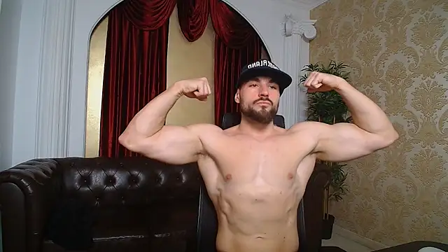 Snapshot of AdamJamesonn chatting on February 9, 6:11 am AdamJamesonn online show from February 9, 6:11 am