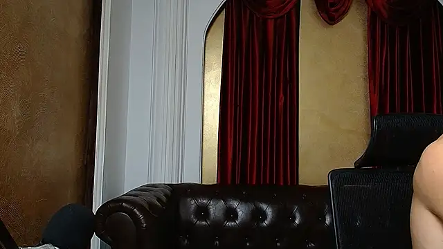Snapshot of AdamJamesonn chatting on February 27, 9:11 am AdamJamesonn online show from February 27, 9:11 am