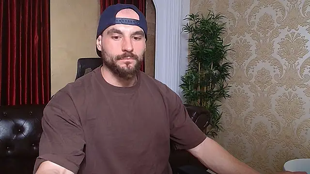Snapshot of AdamJamesonn chatting on March 15, 5:52 am AdamJamesonn online show from March 15, 5:52 am