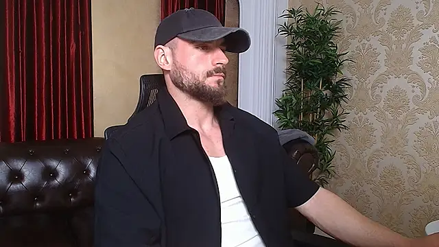 Snapshot of AdamJamesonn chatting on March 16, 9:16 am AdamJamesonn online show from March 16, 9:16 am