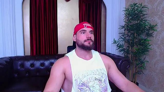 Snapshot of AdamJamesonn chatting on September 17, 4:58 am AdamJamesonn online show from September 17, 4:58 am