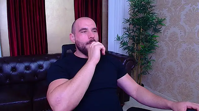 Snapshot of AdamJamesonn chatting on September 22, 5:20 am AdamJamesonn online show from September 22, 5:20 am