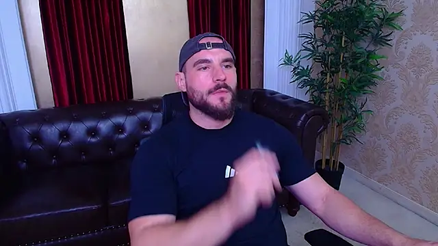 Snapshot of AdamJamesonn chatting on September 23, 5:21 am AdamJamesonn online show from September 23, 5:21 am