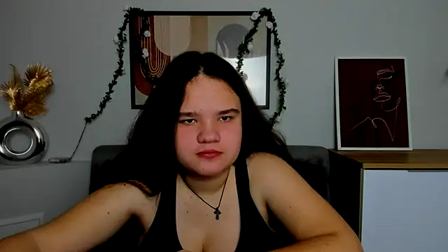 AdeleCruz online show from February 14, 1:29 pm