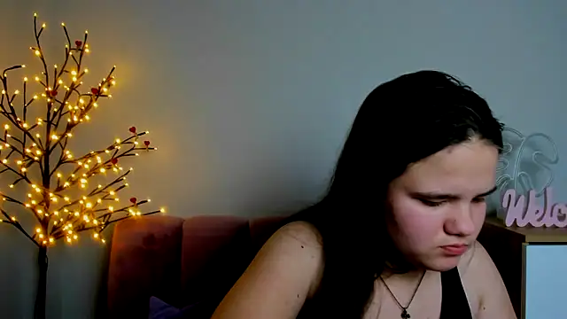 AdeleCruz online show from February 17, 11:13 am