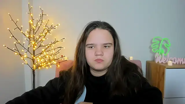 AdeleCruz online show from February 20, 1:08 pm