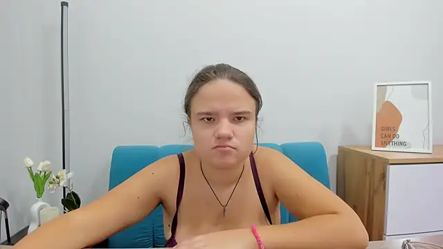 AdeleCruz online show from October 11, 7:29 am