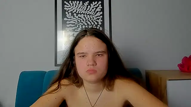 AdeleCruz online show from March 8, 10:08 am