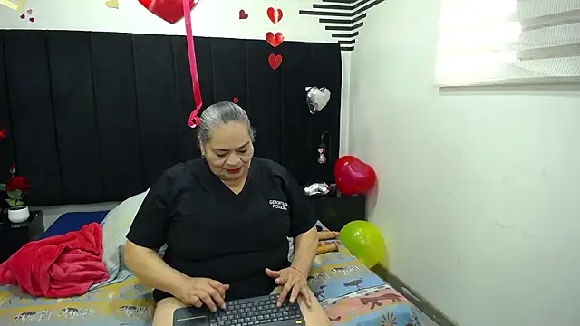 VickyBoobss online show from February 20, 7:25 pm