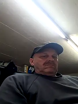 Snapshot of Schwach041967 chatting on April 22, 4:08 pm Schwach041967 online show from April 22, 4:08 pm