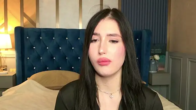 EmmaLawrens online show from September 21, 8:32 pm