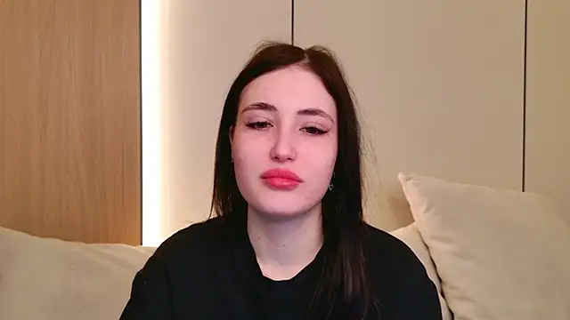 EmmaLawrens online show from March 14, 10:32 am