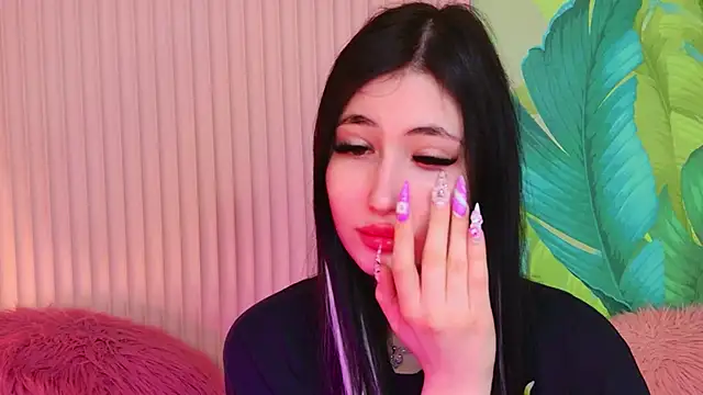 EmmaLawrens online show from March 28, 10:37 am