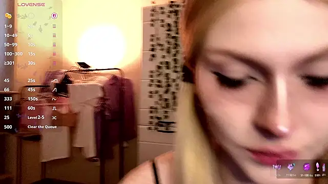 Emily  Mooree online show from October 10, 8:13 am