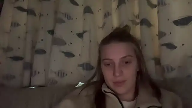 Snapshot of Ella-82 chatting on February 10, 4:14 pm Ella-82 online show from February 10, 4:14 pm