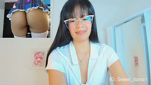 Snapshot of sweet_dania_ chatting on March 14, 5:05 am sweet dania online show from March 14, 5:05 am