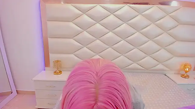 MiaQueen021 online show from January 23, 12:41 pm