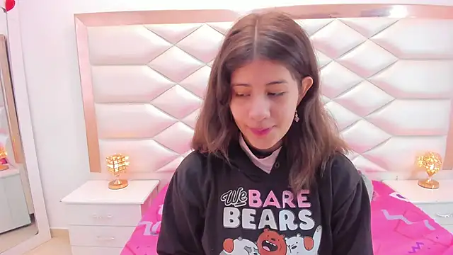 MiaQueen021 online show from March 11, 12:28 pm