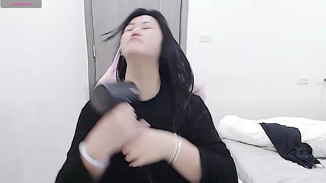 minnie9009 online show from January 9, 3:15 pm