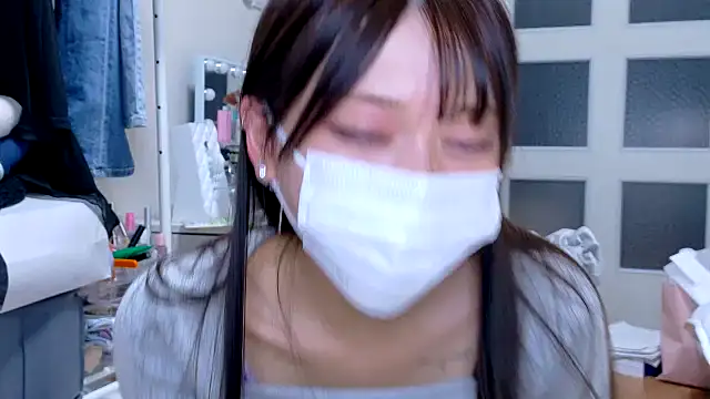 Snapshot of riken_jp chatting on October 1, 3:40 pm riken jp online show from October 1, 3:40 pm