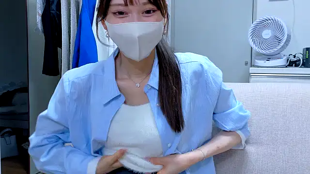 Snapshot of riken_jp chatting on October 19, 6:14 am riken jp online show from October 19, 6:14 am