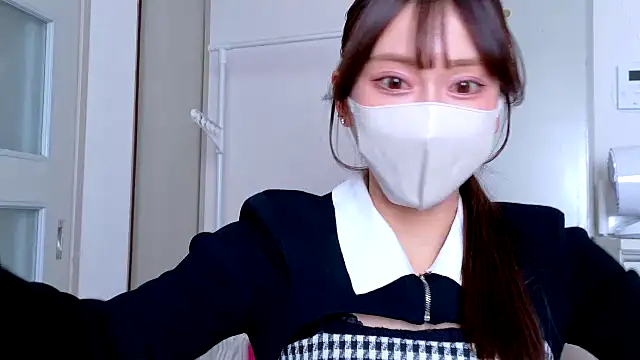 Snapshot of riken_jp chatting on November 19, 1:49 am riken jp online show from November 19, 1:49 am