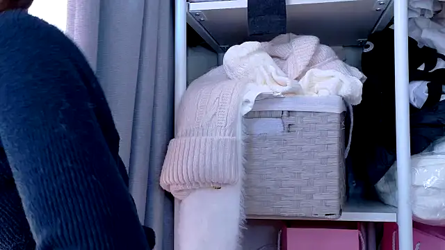 Snapshot of riken_jp chatting on November 29, 1:19 am riken jp online show from November 29, 1:19 am