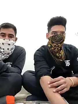 13lusty online show from January 31, 5:09 am