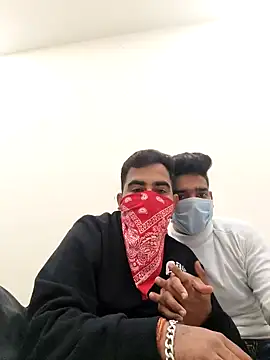 13lusty online show from February 3, 10:03 am