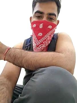 13lusty online show from February 25, 5:41 am