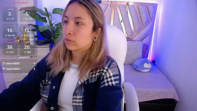 Snapshot of NyxAndria_1 chatting on January 30, 8:10 pm NyxAndria 1 online show from January 30, 8:10 pm