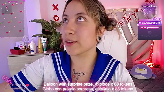 Snapshot of NyxAndria_1 chatting on February 15, 9:59 pm NyxAndria 1 online show from February 15, 9:59 pm