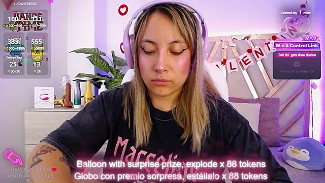 Snapshot of NyxAndria_1 chatting on February 26, 11:15 pm NyxAndria 1 online show from February 26, 11:15 pm