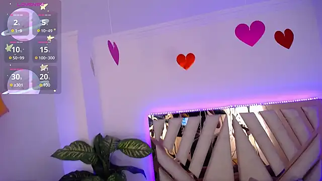 Snapshot of NyxAndria_1 chatting on March 12, 8:31 pm NyxAndria 1 online show from March 12, 8:31 pm