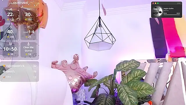 Snapshot of NyxAndria_1 chatting on September 17, 8:43 pm NyxAndria 1 online show from September 17, 8:43 pm