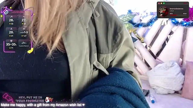 Snapshot of NyxAndria_1 chatting on November 28, 10:34 pm NyxAndria 1 online show from November 28, 10:34 pm