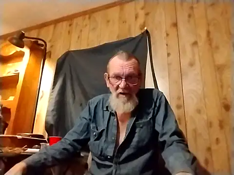 Snapshot of Aldick68 chatting on February 14, 12:09 am Aldick68 online show from February 14, 12:09 am