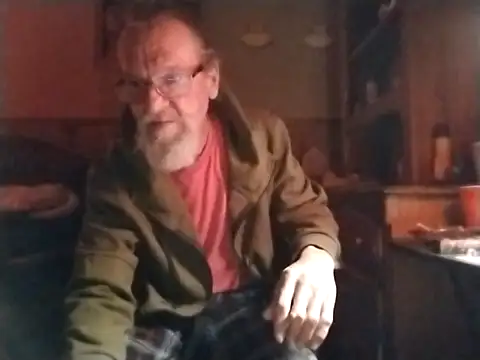 Snapshot of Aldick68 chatting on February 22, 3:01 am Aldick68 online show from February 22, 3:01 am