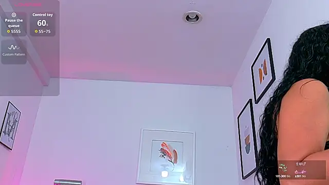 Snapshot of hotiergirl chatting on October 13, 12:16 pm hotiergirl online show from October 13, 12:16 pm